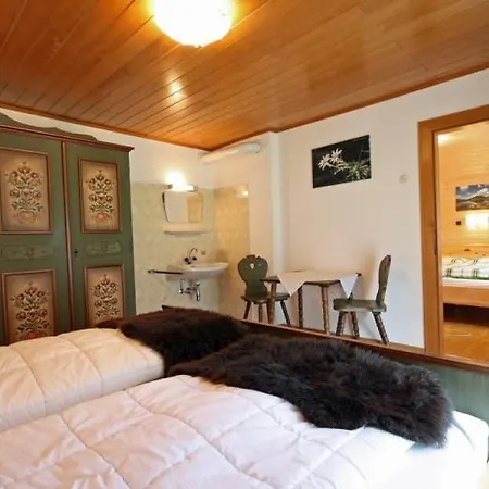 Almliesl Huet 573 Ferienhaus *